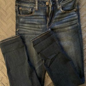 American Eagle dark wash skinny jeans